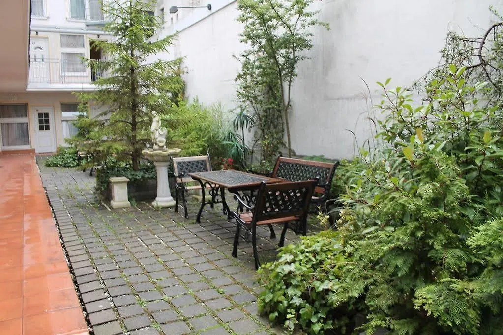 City Lounge Hotel Dusseldorf Germany